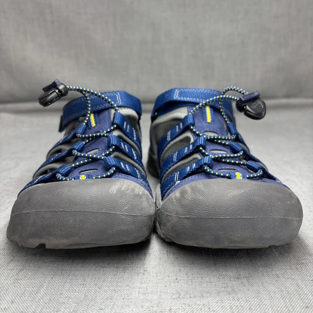Keen Newport H2 Closed Toe Water Sandals Blue & Grey Sport Hiking Big Kid Size 6